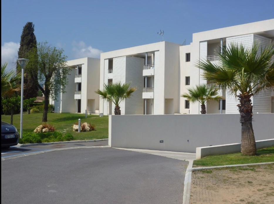 Luxury 3 Piece Garden Apartment In Cannes Marina Mandelieu エクステリア 写真