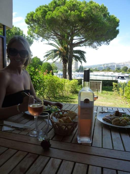 Luxury 3 Piece Garden Apartment In Cannes Marina Mandelieu エクステリア 写真